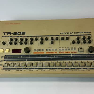 Roland TR-909 Rhythm Composer 1983 - 1985 (Serviced / Warranty)