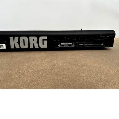Korg M1 - Synthesizers - Good w/ Hard Case image 7