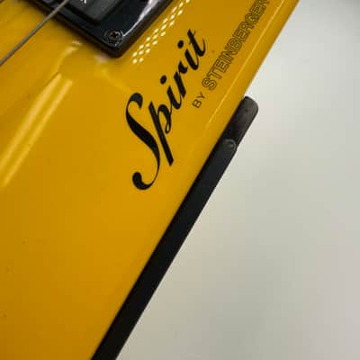 Spirit by Steinberger Headless Bass w/ Bag- Yellow image 3