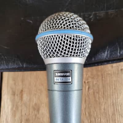 Shure Beta 58A Microphone in bag, excellent image 2