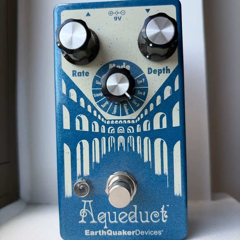 EarthQuaker Devices Aqueduct Vibrato