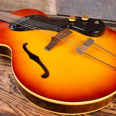Gibson ES-120T 1966 - Sunburst image 6
