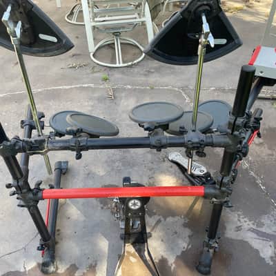 Yamaha DTXpress II Electronic Drum Kit - pedals included image 1