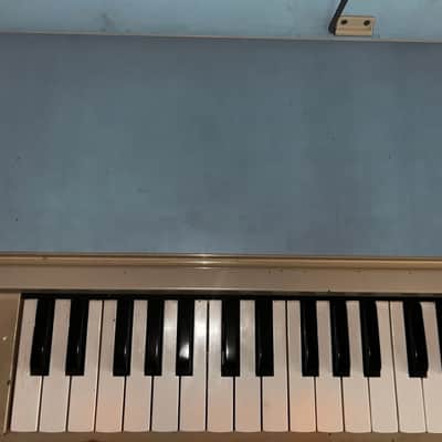 1960’s Yamaha DS-49 Electric Reed Organ image 3