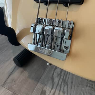 *Modded* Sire Marcus Miller V5 Four String 2023 - Antique White image 11