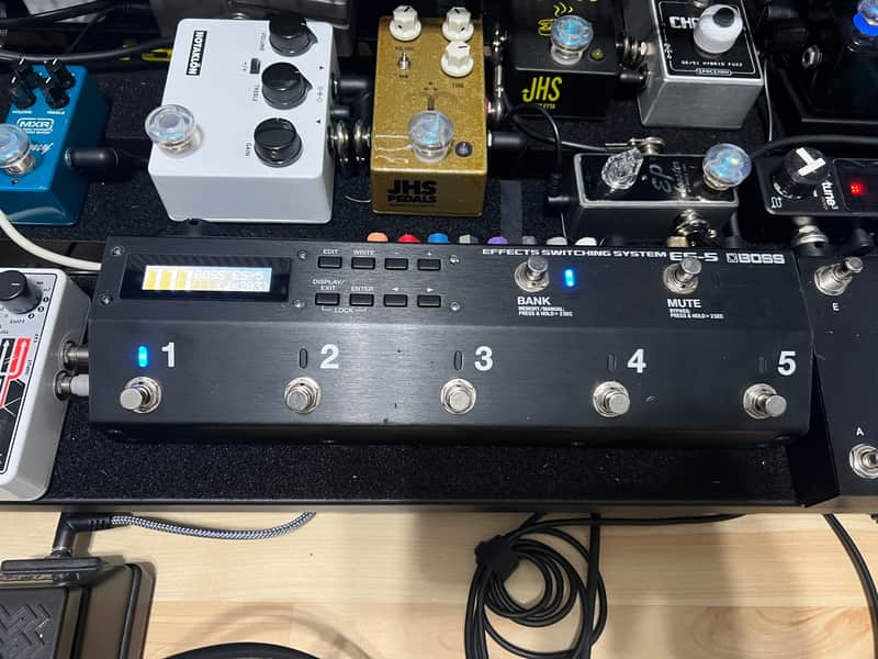 Boss ES-5 Effects Switching System