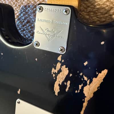 Fender Custom Shop Limited Edition '63 Stratocaster 2023 - Heavy Relic Black image 15