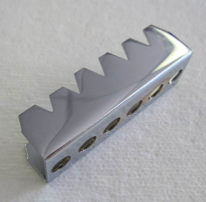 Fender USA Jaguar Pickup Shield Claw 0054493049 image 1