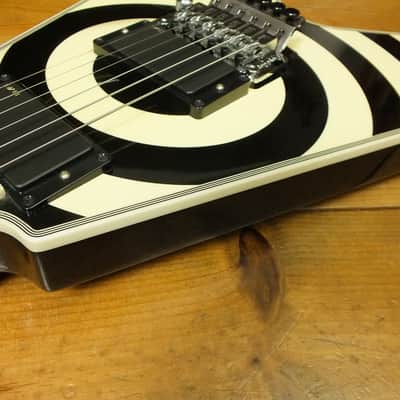Gibson Flying V Custom Shop Zakk Wylde Bullseye * signed by Zakk image 7