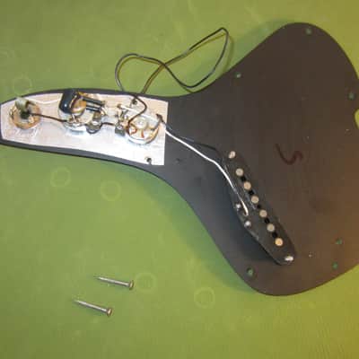 Fender Music Master Bass Loaded Pickguard 70s - Black image 2