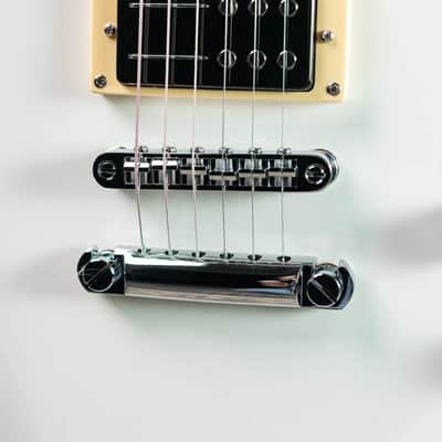 Reverend Robin Finck Signature Electric Guitar - Ice White image 9