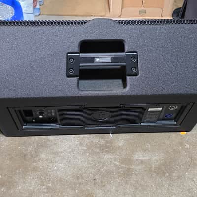 RCF TT25CXA monitors image 9