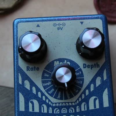 EarthQuaker Devices Aqueduct Vibrato image 5