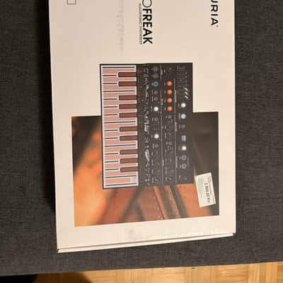 Arturia MicroFreak 25-Key Algorithmic Synthesizer 2019 - Present - Black image 5