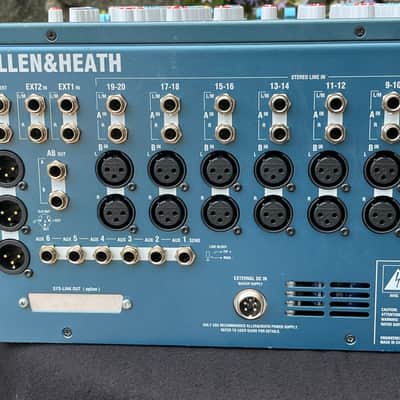 Allen & Heath MixWizard WZ3 20S 12-Channel / 20-Input Stereo Mixer 2004 - 2013 - Blue image 13