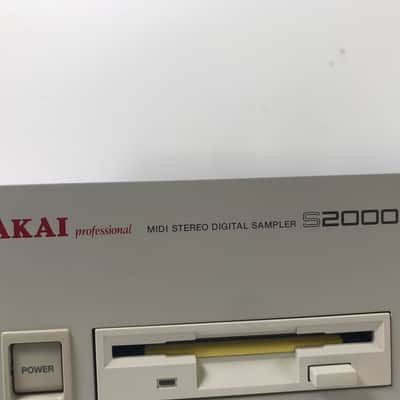Akai S2000 Rack Mount MIDI Stereo Digital Sampler imagen 2