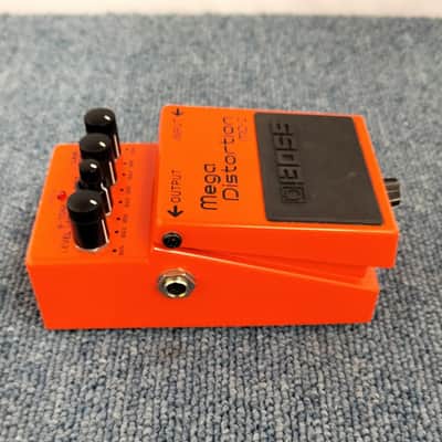 BOSS MD-2 Mega Distortion Effects Pedal for Guitar image 2