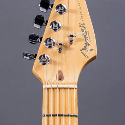Fender American Standard Stratocaster 1995, Sunburst image 4