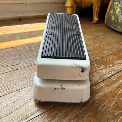 Dunlop GCB95W Limited Edition Cry Baby Wah 2012 - White Pearl image 5