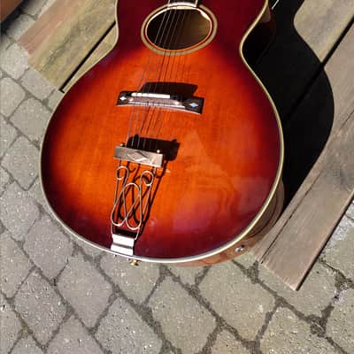 Aria AE100 1982-1984 - Red Burst image 2