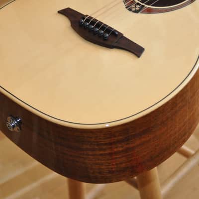 LAG Travel SPE Spruce Electro / Escapade Series / Acoustic-Electric Travel Size / 2111LT31956 Bild 4