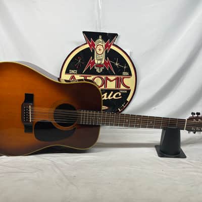 Alvarez 5018 - Sunburst 12-String Acoustic Guitar with Hard Case image 2