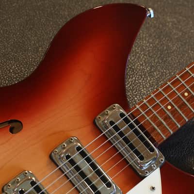 1998 Rickenbacker Pete Townshend Signature Electric Guitar FireGlo + OHSC image 3