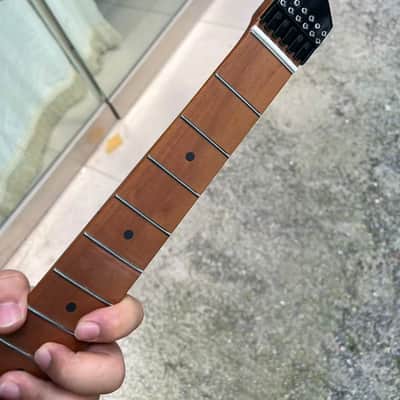 Headless 24frets roasted maple electric guitar neck c contour 25.5 spoke truss rod  with lock image 5
