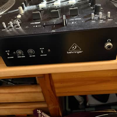Behringer Nox 303 - Schwarz image 3