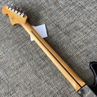 Squier Classic Vibe Bass VI 2024 in Black image 6