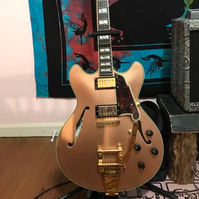 D'Angelico Deluxe DC Semi-Hollow Limited Edition Double Cutaway with Shield Tremolo image 2
