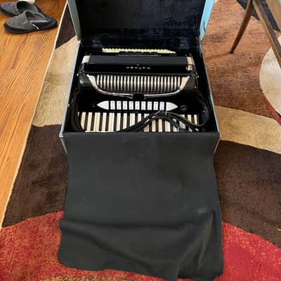 Petosa Artist Series  1955 - Black image 2