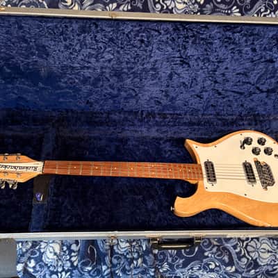 Rickenbacker 450/12 1966 - Maple glo image 9
