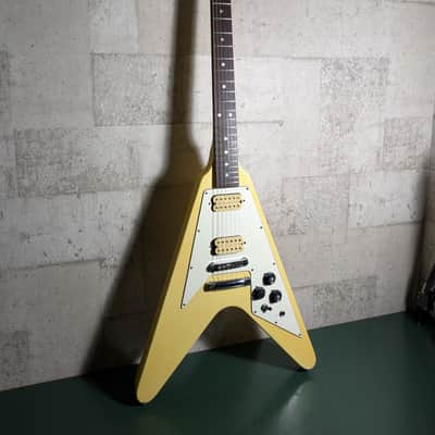 Aria Pro II Flying V FV-650D 1981 White Dimarzio Super Distortion image 2