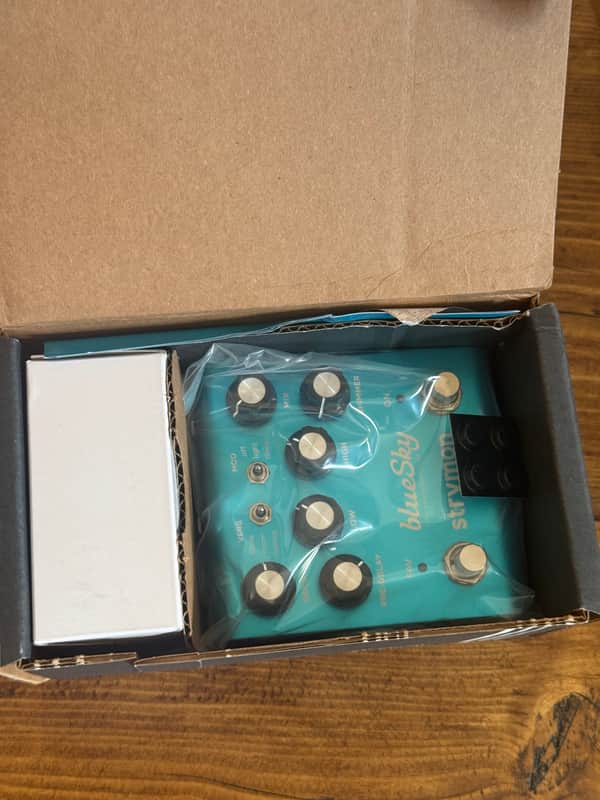 Strymon Blue Sky Reverberator V2