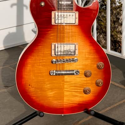 Gibson Les Paul Traditional 2017 - Cherry Sunburst image 2