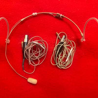 Shure ULXP4-J1 - (Complete Wireless System) Black image 8