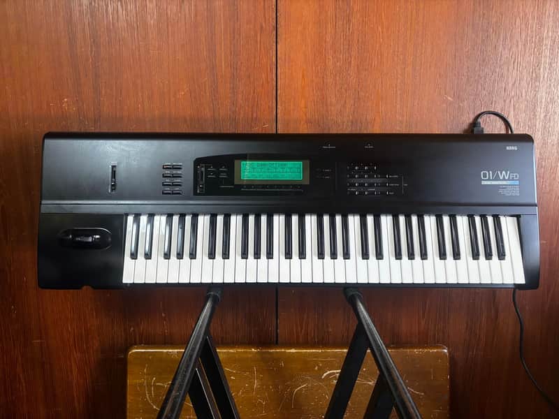Korg 01/W FD 61key Music Workstation SMF New battery & LCD Backlight w/ case image 1