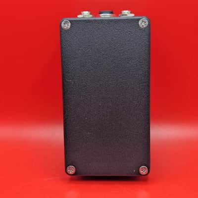 Discordance Electric saw HM-2 EQ with sweepable mid frequency image 4