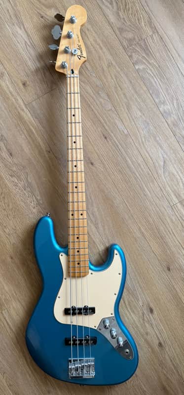 Fender Jazz Bass Standard