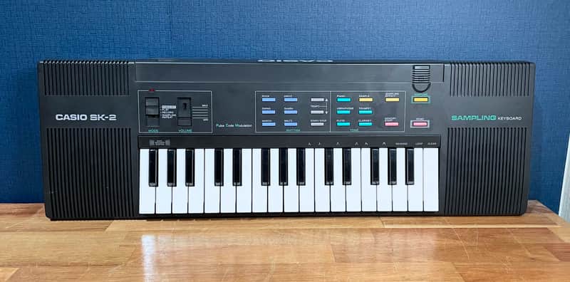 Casio SK-2 32 Keys Sampling Keyboard in Excellent Condition image 1