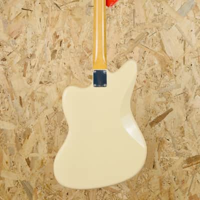 Fender Vintera® III Mid '60s Jazzmaster®, Rosewood Fingerboard, Olympic White image 3