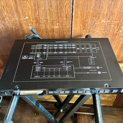 YAMAHA TX81Z FM TONE GENERATOR SYNTHESIZER New internal battery image 8