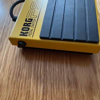 Korg PS1 Single Momentary Footswitch Sustain Pedal 2010s - Yellow image 5