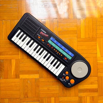 Casio Rapman (Japan, 1990) Toy Synth Vocoder Drum Machine and Voice Effector! With brand-new micro-microphone! image 13