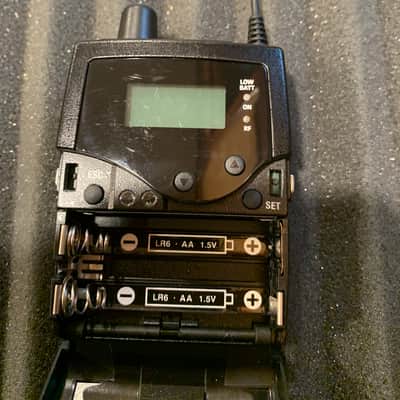 Sennheiser EW IEM G4 Wireless In-ear Monitoring System - G Band image 6
