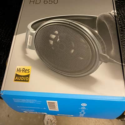Sennheiser HD 650 Reference Headphones 2010s - Black image 1