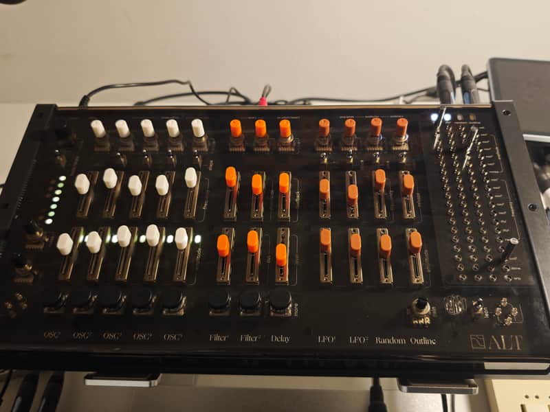 Cyma Forma ALT Desktop Analogue Synthesiser image 1