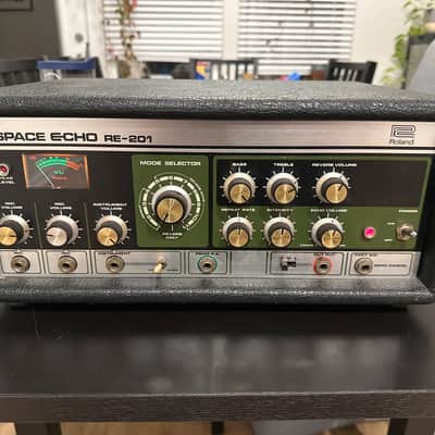 Roland RE-201 Space Echo Tape Delay / Reverb 1974 - 1988 - Black