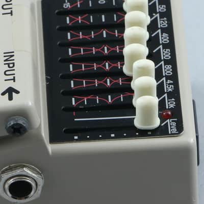 Boss GEB-7 Bass Equaizer Bass Guitar Effects Pedal P-30610 imagen 3
